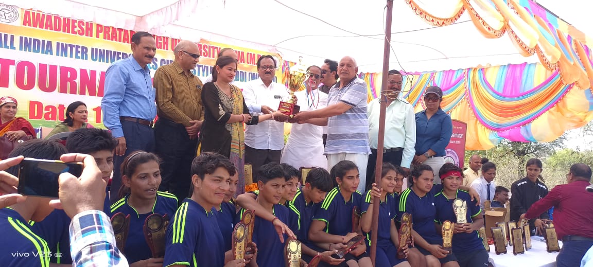 All India Circle Kabaddi Rewa MP first position our student 10 player