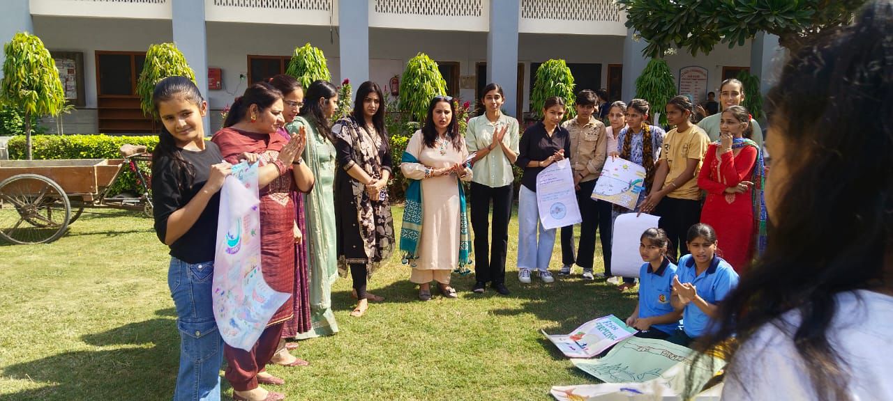 Poster making on fish farming