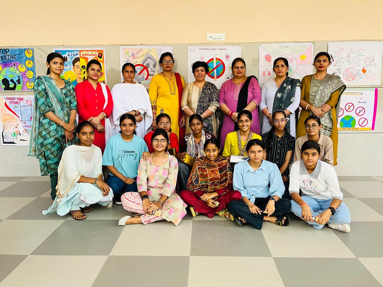 नशा मुक्ति भारत अभियान  *पोस्टर मेकिंग प्रतियोगिता* 12.09.2025 Red cross/red ribbon