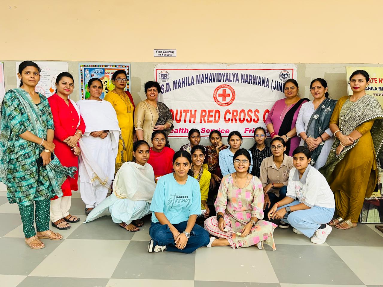 नशा मुक्ति भारत अभियान  *पोस्टर मेकिंग प्रतियोगिता* 12.09.2025 Red cross/red ribbon