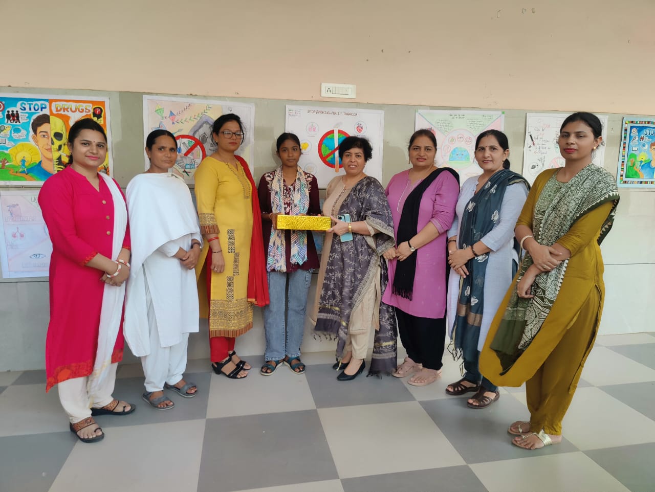 नशा मुक्ति भारत अभियान  *पोस्टर मेकिंग प्रतियोगिता* 12.09.2025 Red cross/red ribbon