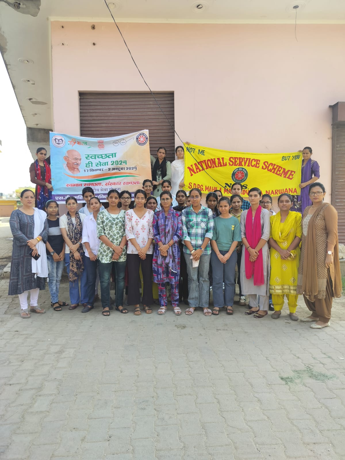 Swachhta Drive in the campus adjoin ning areas. Regarding Seva Pakhvada from 17 sep to 2 October